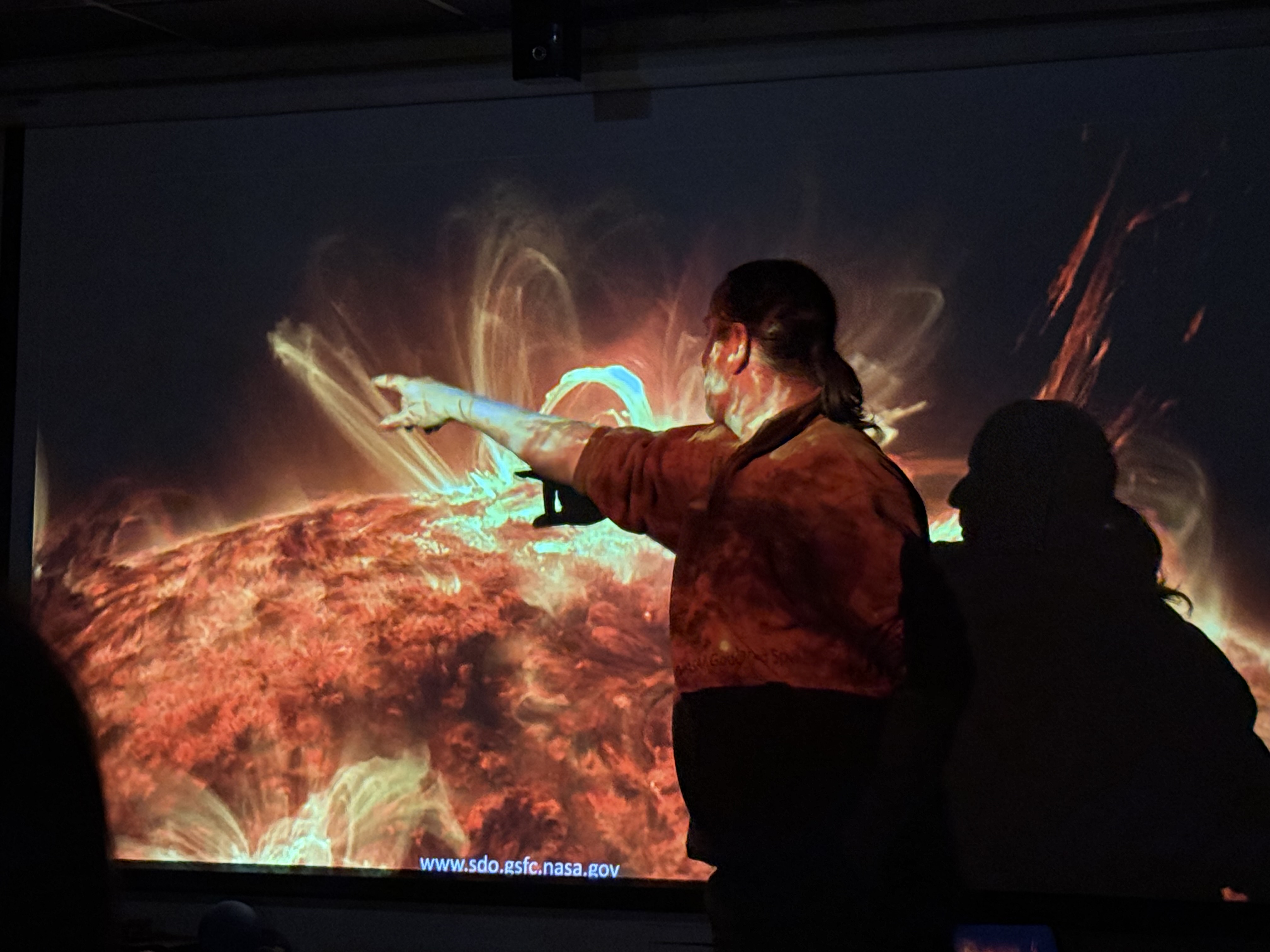 Walter Gröning präsentiert spannende Details zur Sonnenaktivität